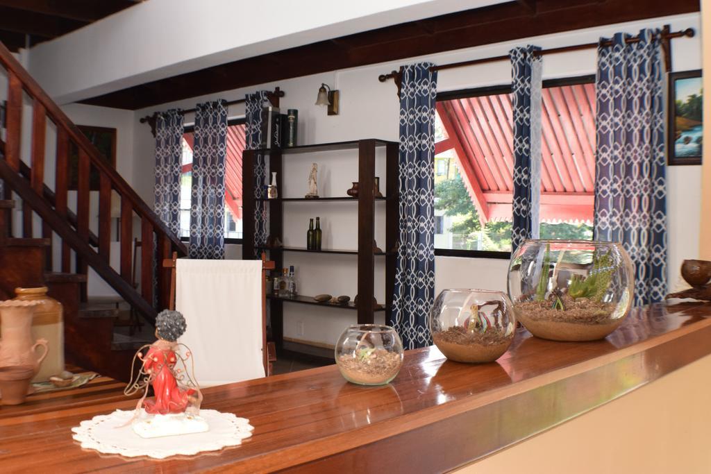 Martha'S Guesthouse San Ignacio Exterior photo